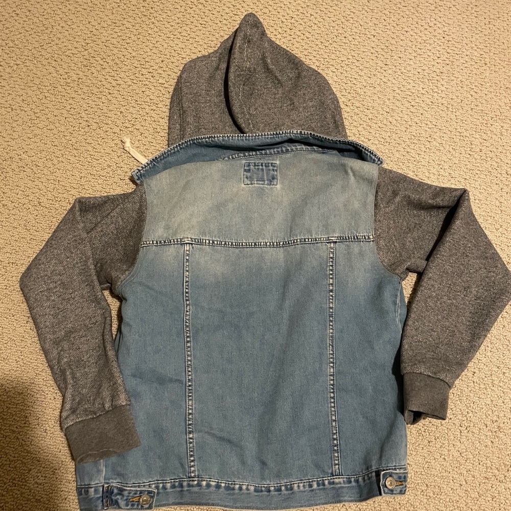 Jean jacket - Picture 2 of 3